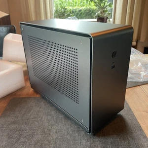 Kolink Rocket v2 Aluminiowa obudowa Mini-ITX - tytan szary - Zdjęcie 1 z 11