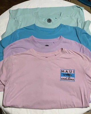 4 Maui and Sons Men Large L shirt Lot - Image 1 of 4