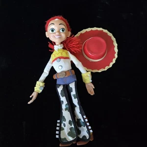 FUNCIONA Disney Pixar Toy Story 14” Muñeca Jessie parlante con sombrero de cuerda - Imagen 1 de 14