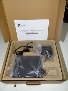 TP-Link MC200CM(UN) Gigabit RJ45 to Gigabit Multi-Mode SC Fiber Media Converter - Picture 1 of 6