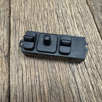 1994 to 97 Dodge Ram Power Seat Switch With  Harness  and Plastic Switch Cover Foto 1 de 4