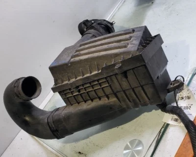 Air Cleaner/Air Filter Housing 2009-2017 Tiguan  2009-2017 Volkswagen CC - Image 1 of 4