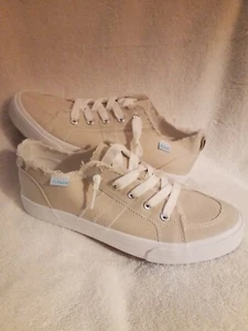 Shoes Tan Beige Canvas Sneaker Size 8 Obtaom Fashion Low Top Slip On Walking - Picture 1 of 9