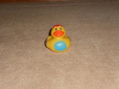 Nuevo sin etiquetas, pato salpicaduras de pintura amarillo pato de goma 2" Foto 1 de 2