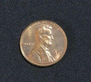 1970 D Uncirculated Lincoln Memorial Cent - Picture 1 of 12