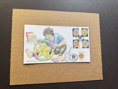 Philippines 1990 FDC(31) +Christmas #2038-39 +Hand-Paint Cachet (E)+Boy at Xmas - Image 1 of 2