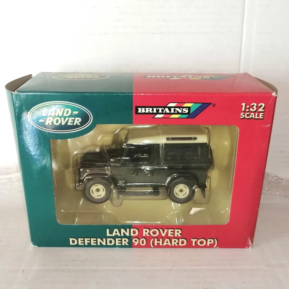 LAND ROVER DEFENDER 90 VERDE BRITAINS SCALA 1/32 REF.42111 - Immagine 1 di 1