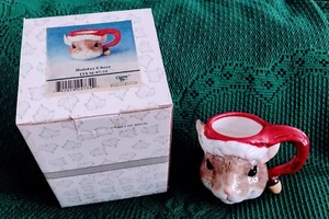 Charming Tails Christmas Mouse Cup, Neu im Karton, Collector's Club Exklusivartikel - Bild 1 von 7