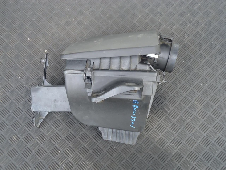 2006-2008 BMW E90 325I 328I 330I Air Filter Box - Image 1 of 4
