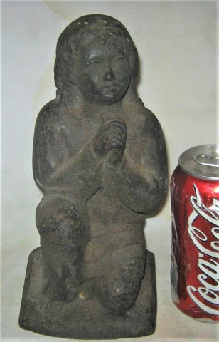 # 1 ANTIQUE PRIMITIVE CAST IRON BIBLE PRAYING GIRL HOME GARDEN STATUE DOORSTOP Cover