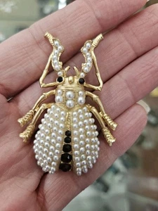 Cute Rare 2" Pearl Beetle Bug Insect Pin Brooch Purple Rhinestone Gold - Picture 1 of 4