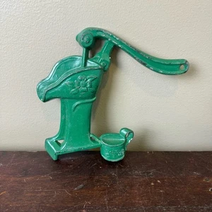 Vintage 60s 70s Sexton Cast Iron Metal Chippy Green Water pump wall decor - Picture 1 of 6