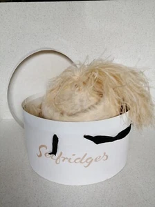 Elegant Vintage 1970s Feather Pillbox/Turban Hat from Selfridges Retro Cream - Picture 1 of 11