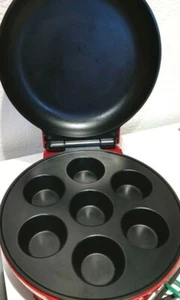 Máquina de cupcakes Clean American Era 7 roja en fabulosa forma probada funciona con folleto - Imagen 1 de 4