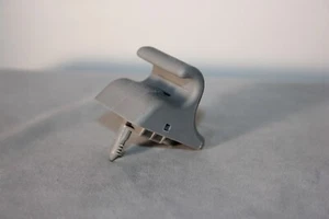 2005-2009 Kia Sorento sun visor clip gray 30mm x 40mm - Picture 1 of 3