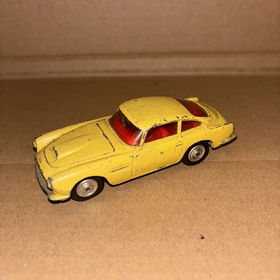 CORGI TOys Aston Martin DB4, 218,   - Imagem 1 de 4