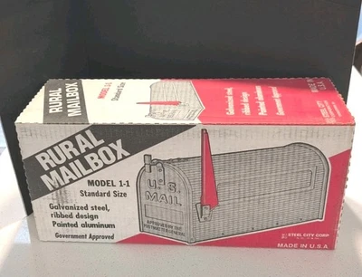 Nuevo de Lote Antiguo Buzón Rural Acanalado Galvanizado Modelo 1-1 Sin Abrir COMO NUEVO Foto 1 de 4