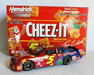 Hendrick Motorsports Terry Labonte #5 2002 Kellogg's Cheez-It Monte Carlo 1:24 - Picture 1 of 13