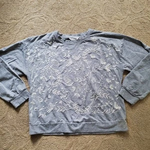 Garnet Hill Amari Embroidered Sweatshirt Womens M Gray Top Boho Relaxed Cotton - Picture 1 of 6