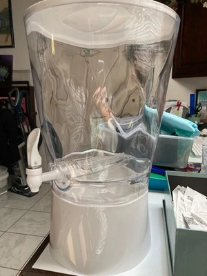 Creative Ware 丙烯酸饮料分装机 - 3.5 加仑 白色和透明 (#211) — 第 1/4 张图片