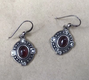 Vintage Silver Moon 925 Sterling Silver Earrings with A Ruby Like Center Stone - Picture 1 of 3
