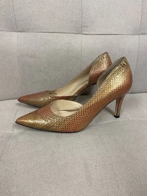 Neiman Marcus Women’s Snakeskin Studded Heels Pumps Size 6 M Shoes - Image 1 of 4