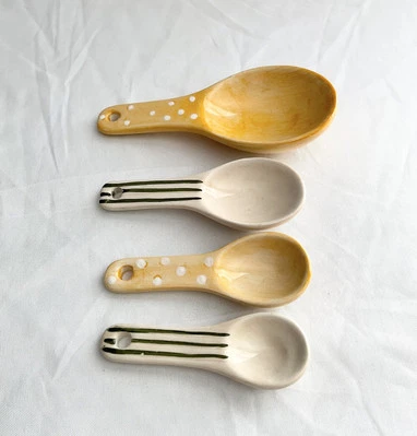 Set Of 4 Vtg Yellow, Cream And Green Ceramic Measuring Spoon - Image 1 of 3