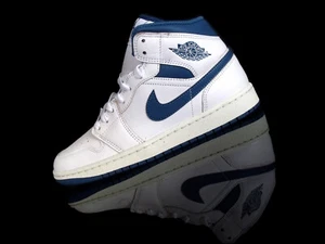 NIKE AIR JORDAN 1 MID SE -Industrial Blue- weiß/blau Mid Top FN5215-141 Gr.42 - Bild 1 von 3