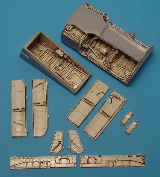 LTV VOUGHT A-7D 7 D CORSAIR II WHEEL BAYS 1:48 AIRES 4202 - PER KIT HASEGAWA - Immagine 1 di 1