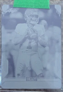 Kyler Murray Leaf Plate - Picture 1 of 1
