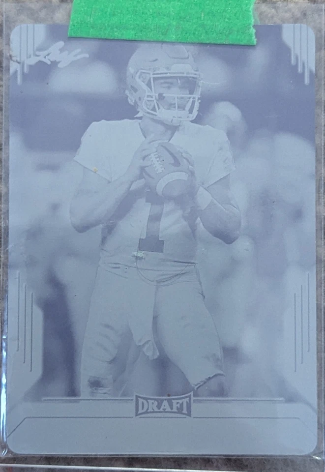Kyler Murray Leaf Plate - Image 1 of 1