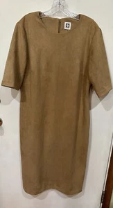 Anne Klein Womens Size 16 Faux Suede Short Sleeve Camel Color Dress NWOT 1/2 Zip - Picture 1 of 11
