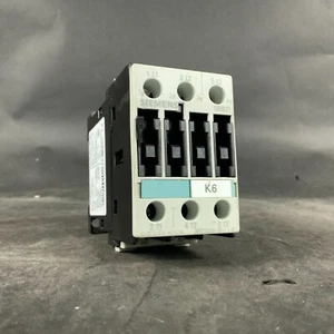 SIEMENS 3RT1026-1B CONTACTOR ($13 OBO) - Picture 1 of 5