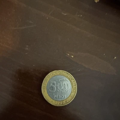 Old 5 Pesos Dominican Republic Coin. 1947-1997 - Image 1 of 2