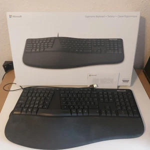 Microsoft 1878 Ergonomic Wired USB Keyboard Black Qwerty Tested Working Used - Picture 1 of 18