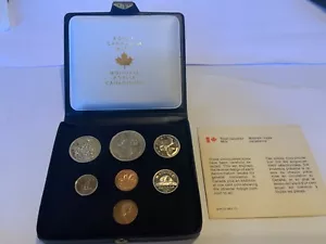 Royal Canadian Mint Set Moneta Reale Canadese 1971 Set Monete Sette Monete/Scatola - Foto 1 di 7