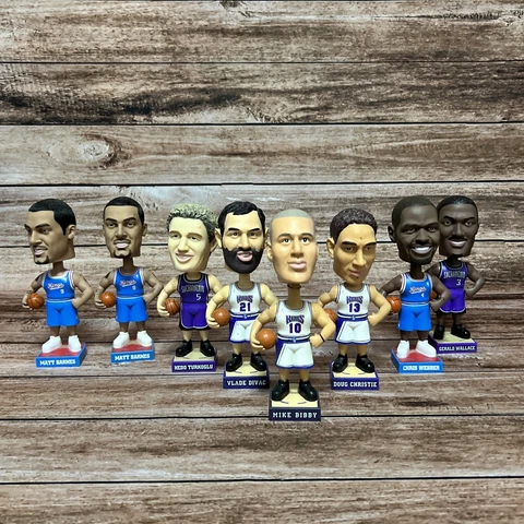 (81) 2000's Lot Of 8 Sacramento Kings NBA Bobbleheads Webber Biddy Turkoglu Cover