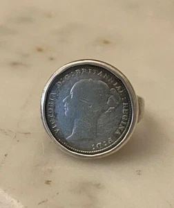 Vintage Sterling Silver Young Queen Victoria Coin Ring Size 6 - Picture 1 of 6
