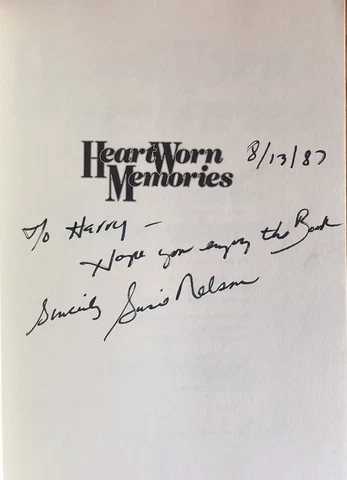 (Willie Nelson) Susie Nelson Autographed Book "Heart Worn Memories" 1st EDITION Cover
