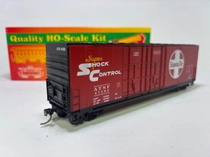 ROUNDHOUSE Santa Fe "Super Shock Control" Twin Door Box Car Wagon HO Scale BOXED - Picture 1 of 4