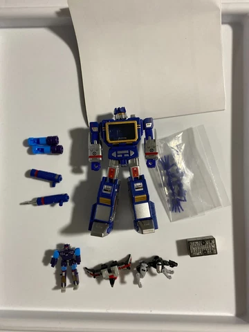 NewAge H-21EX Scaramanga (Soundwave Ltd) LOOSE w/ accessories and instructions Cover