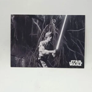 2019 Star Wars Black White Empire Strikes Back ESB #61 Exploring the Cave Card - Picture 1 of 2