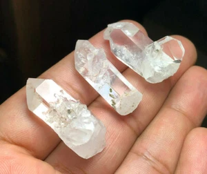 Very Unique Quality Quartz Crystals 3pcs Size 33x13x13mm @Pak 107Carats - Picture 1 of 6