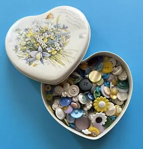 Botones en lata en forma de corazón - Imagen 1 de 7