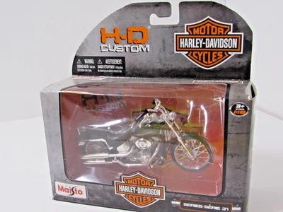 MAISTO 1/18 H-D 2012 serie personalizada 31 2000 FXSTD Softail Deuce nuevo #MC3 Foto 1 de 4