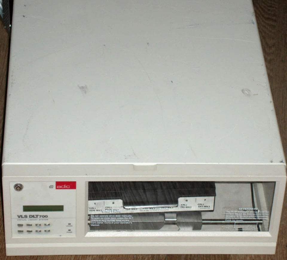 ADIC VLS DLT700 Tape Library DLT 700 SCSI Up to 490GB Virtual Library System - Image 1 of 2