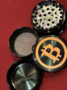 Molinillo de especias para hierbas tabaco 4 piezas aleación de hierbas humo metal cromo trituradora flor - Imagen 1 de 3