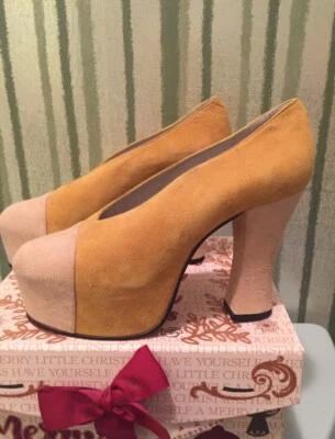 70’s NWOT Authentic Rare 70s Buttercup Yellow Platform Suede Pumps  - Image 1 of 4