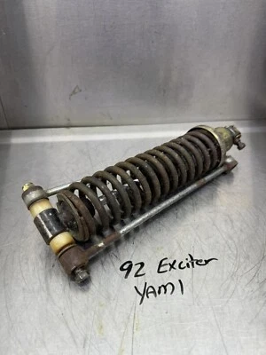 Amortiguador trasero Yamaha 570 Exciter Ii Le 1992 91 92 93 OEM 89J-47332-00-00 Foto 1 de 4