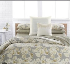 Calvin Klein Vaucluse Queen Duvet Cover and Two Standard Shams.Brand New!